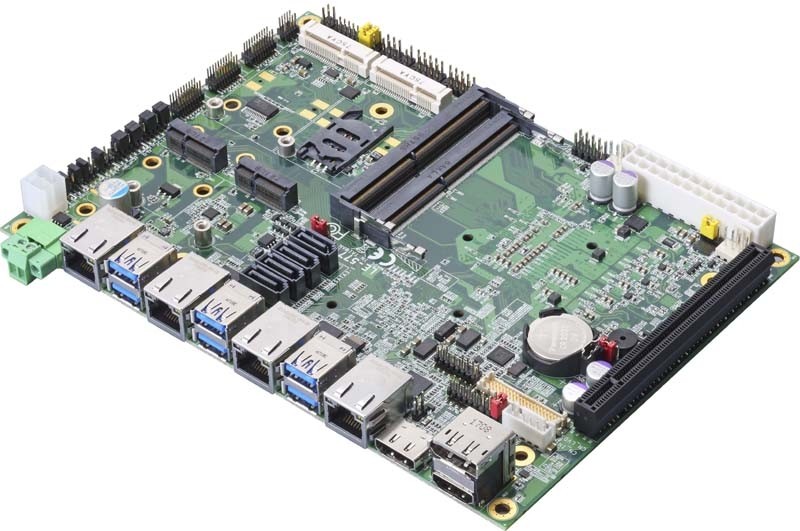 Kabylake 5.25" Embedded Miniboard with Intel® 7th Gen Core™ / Xeon®  H-series Mobile Processor